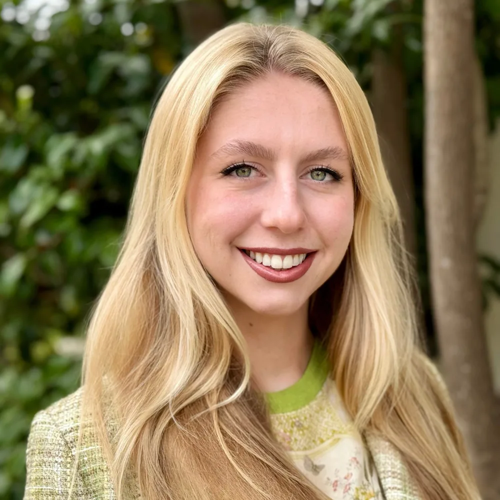 Amara-Muth-Podcast- Marketing-Manager Amara-Podcast-Marketing-Manager